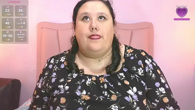 Snapshot of marianabbw30 chatting on 11/25/25, 05:29 marianabbw30 online show from 11/25/25, 05:29