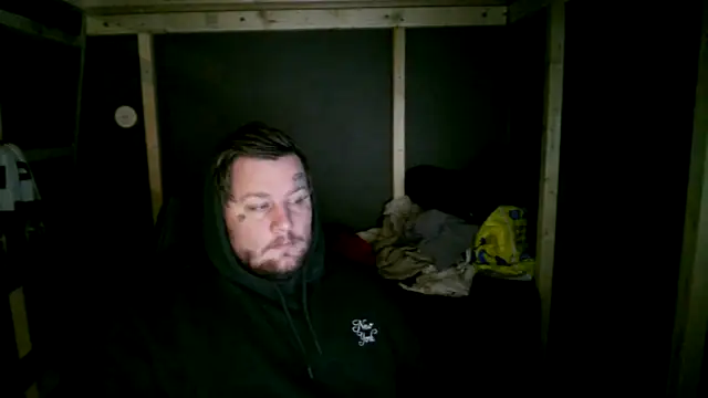 Snapshot of SWEDEN933 chatting on 10/24/25, 02:52 SWEDEN933 online show from 10/24/25, 02:52