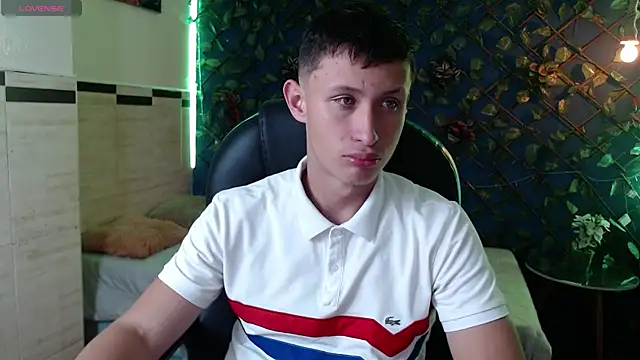 Garuo 18 online show from 11/25/25, 03:28