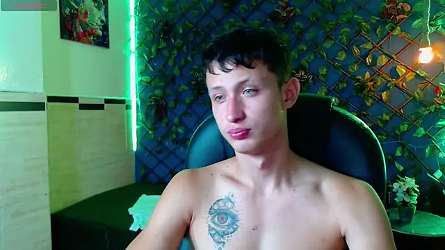 Garuo 18 online show from 12/19/25, 02:07