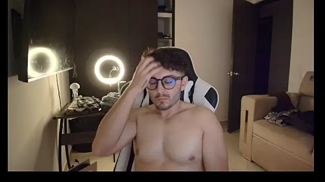 lionandreough online show from 10/24/25, 06:10