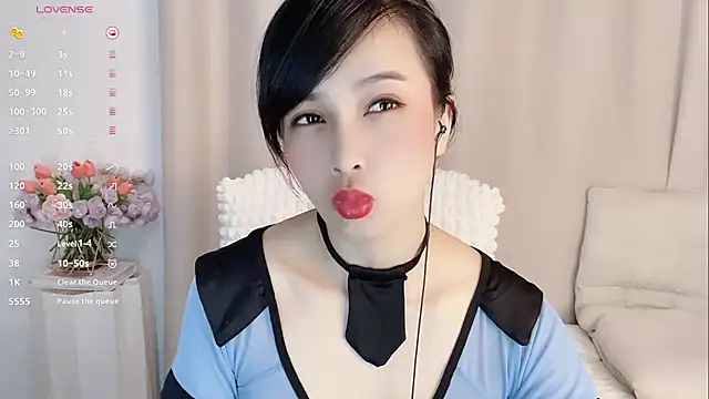 Snapshot of -Jenny-666- chatting on 11/30/25, 02:21 -Jenny-666- online show from 11/30/25, 02:21