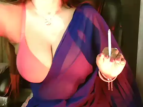 Snapshot of Sweet_sofie_01 chatting on 12/18/25, 07:09 Sweet sofie 01 online show from 12/18/25, 07:09