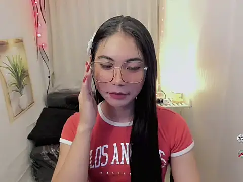 Snapshot of BigCockJade chatting on 02/08/26, 04:32 BigCockJade online show from 02/08/26, 04:32