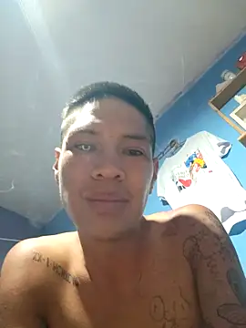 Snapshot of Ojitosbrrr chatting on 11/04/25, 12:10 Ojitosbrrr online show from 11/04/25, 12:10