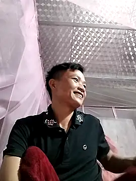 Snapshot of Wet_x chatting on 10/30/25, 01:56 Wet x online show from 10/30/25, 01:56