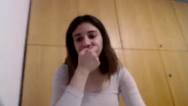 Snapshot of bellefleurrr chatting on 11/24/25, 04:12 bellefleurrr online show from 11/24/25, 04:12