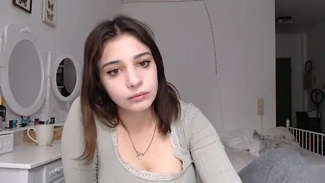 bellefleurrr online show from 06/06/26, 04:01