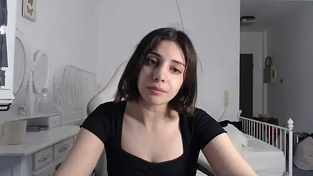 bellefleurrr online show from 07/04/26, 08:04