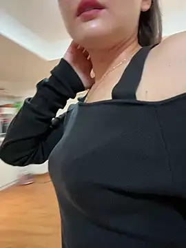 NNBB6688 online show from 10/24/25, 01:51