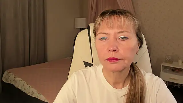 Carla Vogue online show from 11/05/25, 03:17