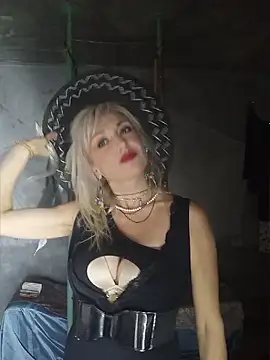LilaniLoverx online show from 07/27/26, 08:27