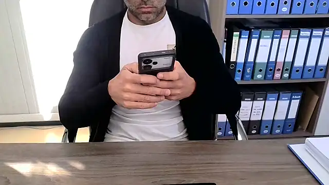 Evasionee online show from 10/29/25, 07:21