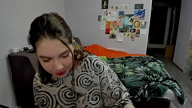 AgathaNott online show from 10/28/25, 01:03