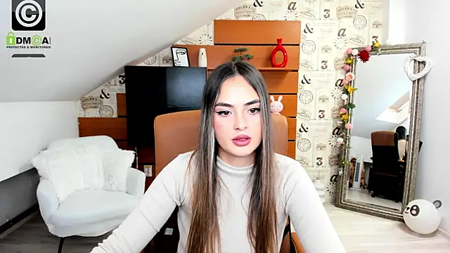 Snapshot of SerenLys chatting on 10/25/25, 09:06 SerenLys online show from 10/25/25, 09:06