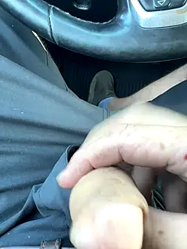 Snapshot of Quickcum2201 chatting on 11/17/25, 06:57 Quickcum2201 online show from 11/17/25, 06:57