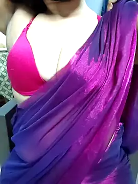 Snapshot of soni_soni99 chatting on 10/30/25, 12:23 soni soni99 online show from 10/30/25, 12:23