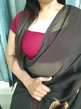 Snapshot of soni_soni99 chatting on 12/15/25, 05:12 soni soni99 online show from 12/15/25, 05:12