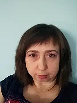 Snapshot of MaryKiki5619 chatting on 11/14/25, 01:43 MaryKiki5619 online show from 11/14/25, 01:43