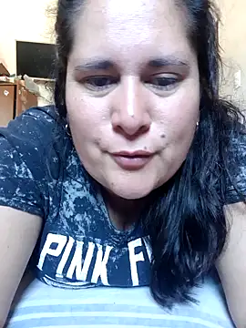 Clara Arg online show from 11/25/25, 02:39