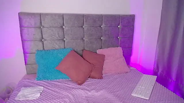 Catleya x online show from 11/20/25, 07:46