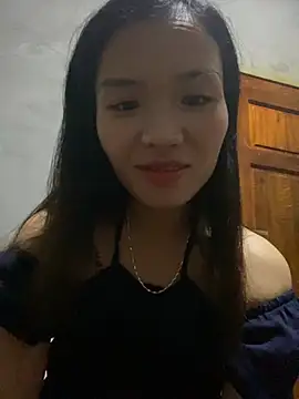 Yunzang online show from 11/16/25, 12:27