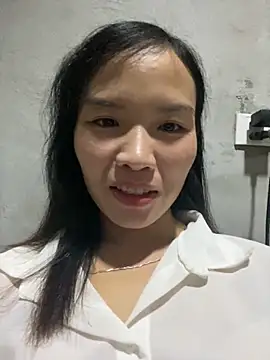 Yunzang online show from 11/18/25, 01:11