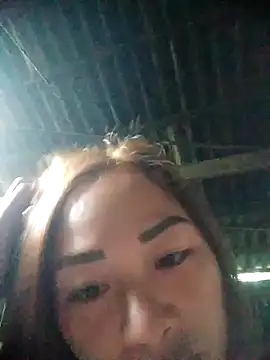 yeu-yeu online show from 10/31/25, 06:14