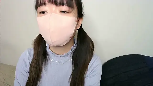 yua chan00 online show from 10/29/25, 01:24