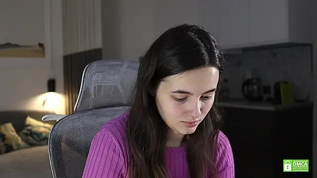 amelie shine online show from 11/08/25, 11:21