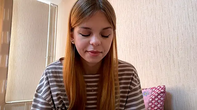 Snapshot of WeiFinken chatting on 10/26/25, 10:21 WeiFinken online show from 10/26/25, 10:21