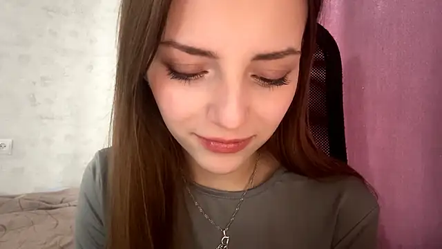 AliceStacy online show from 11/05/25, 08:25