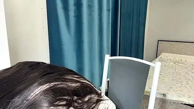Snapshot of SupremeDividend chatting on 03/02/26, 03:30 SupremeDividend online show from 03/02/26, 03:30