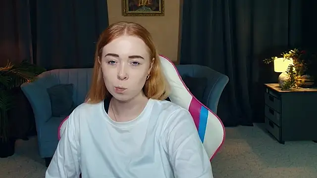 AddieOsler online show from 12/03/25, 08:40