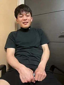 Snapshot of miyabi_yabi chatting on 04/23/26, 01:57 miyabi yabi online show from 04/23/26, 01:57