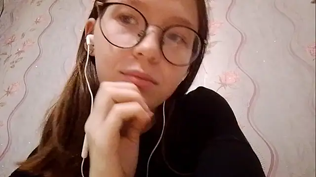 SalenaAhnell online show from 10/25/25, 05:51