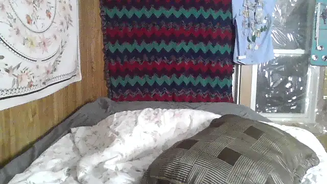 Snapshot of Adrianapassion chatting on 12/15/25, 03:22 Adrianapassion online show from 12/15/25, 03:22