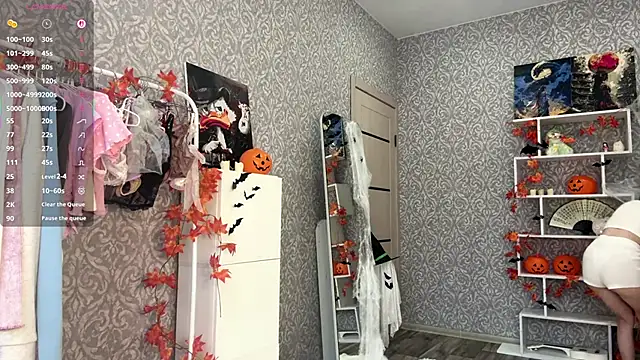 MiraVandee online show from 10/26/25, 05:13