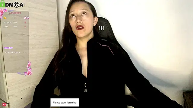 Snapshot of Sunshine_e chatting on 11/10/25, 08:19 Sunshine e online show from 11/10/25, 08:19