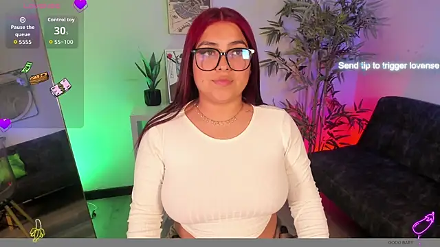 Snapshot of sammyy_owens_ chatting on 04/18/26, 03:43 sammyy owens online show from 04/18/26, 03:43