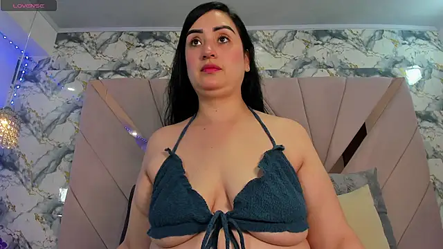 Snapshot of naomy_sexy_ chatting on 02/05/26, 10:36 naomy sexy online show from 02/05/26, 10:36