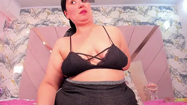 Snapshot of naomy_sexy_ chatting on 03/12/26, 10:27 naomy sexy online show from 03/12/26, 10:27