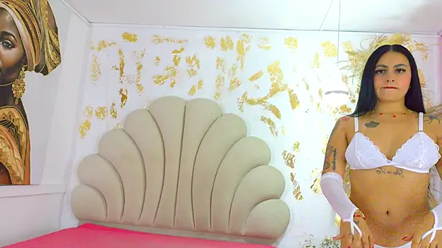 Snapshot of HellemMonet chatting on 11/15/25, 09:43 HellemMonet online show from 11/15/25, 09:43