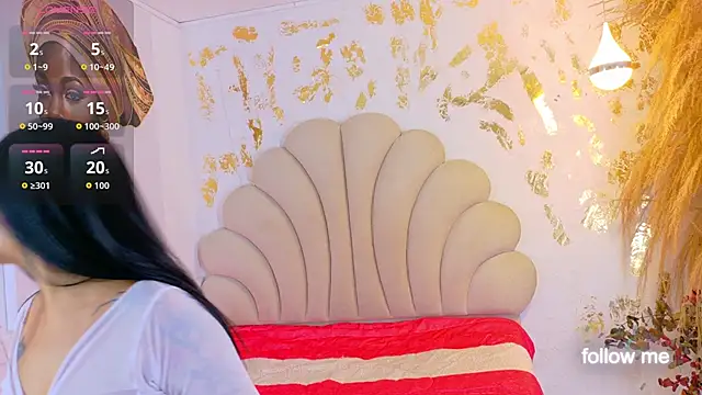 Snapshot of HellemMonet chatting on 11/16/25, 07:52 HellemMonet online show from 11/16/25, 07:52