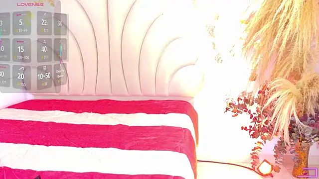 Snapshot of HellemMonet chatting on 11/30/25, 07:51 HellemMonet online show from 11/30/25, 07:51