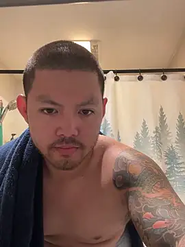 Snapshot of urboiy chatting on 10/29/25, 12:02 urboiy online show from 10/29/25, 12:02