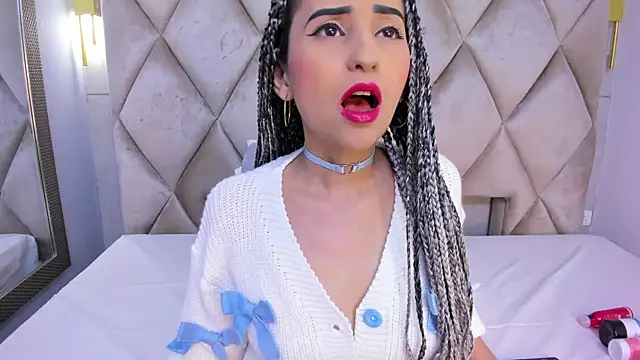 violett rabbit  online show from 11/20/25, 08:30