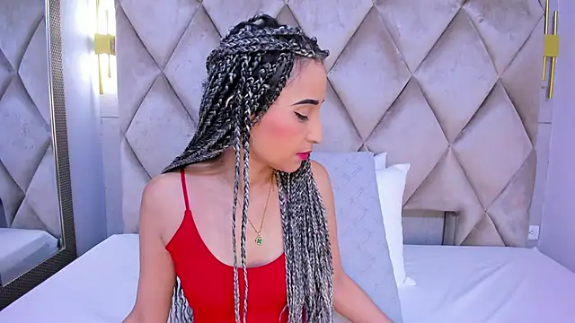 violett rabbit  online show from 11/26/25, 07:59