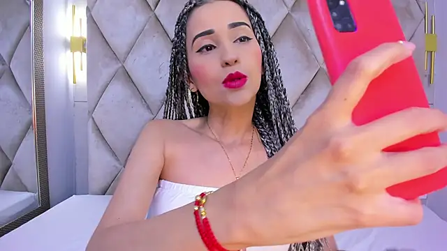 violett rabbit  online show from 12/03/25, 08:18