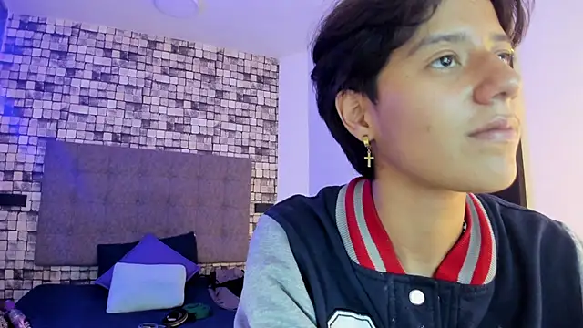 Snapshot of Ghost__Girl_ chatting on 11/13/25, 10:41 Ghost Girl online show from 11/13/25, 10:41